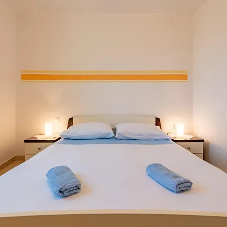 Haus Toni Apartment Razanac Room photo