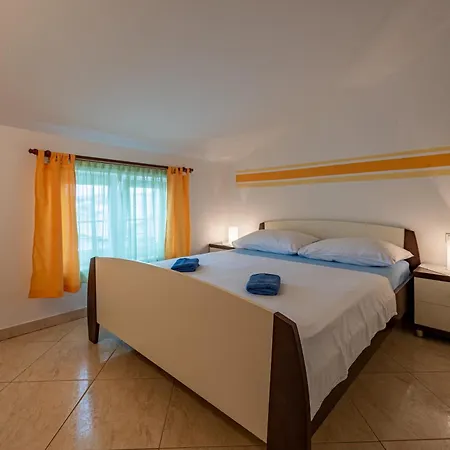 Haus Toni Apartment Razanac Room photo