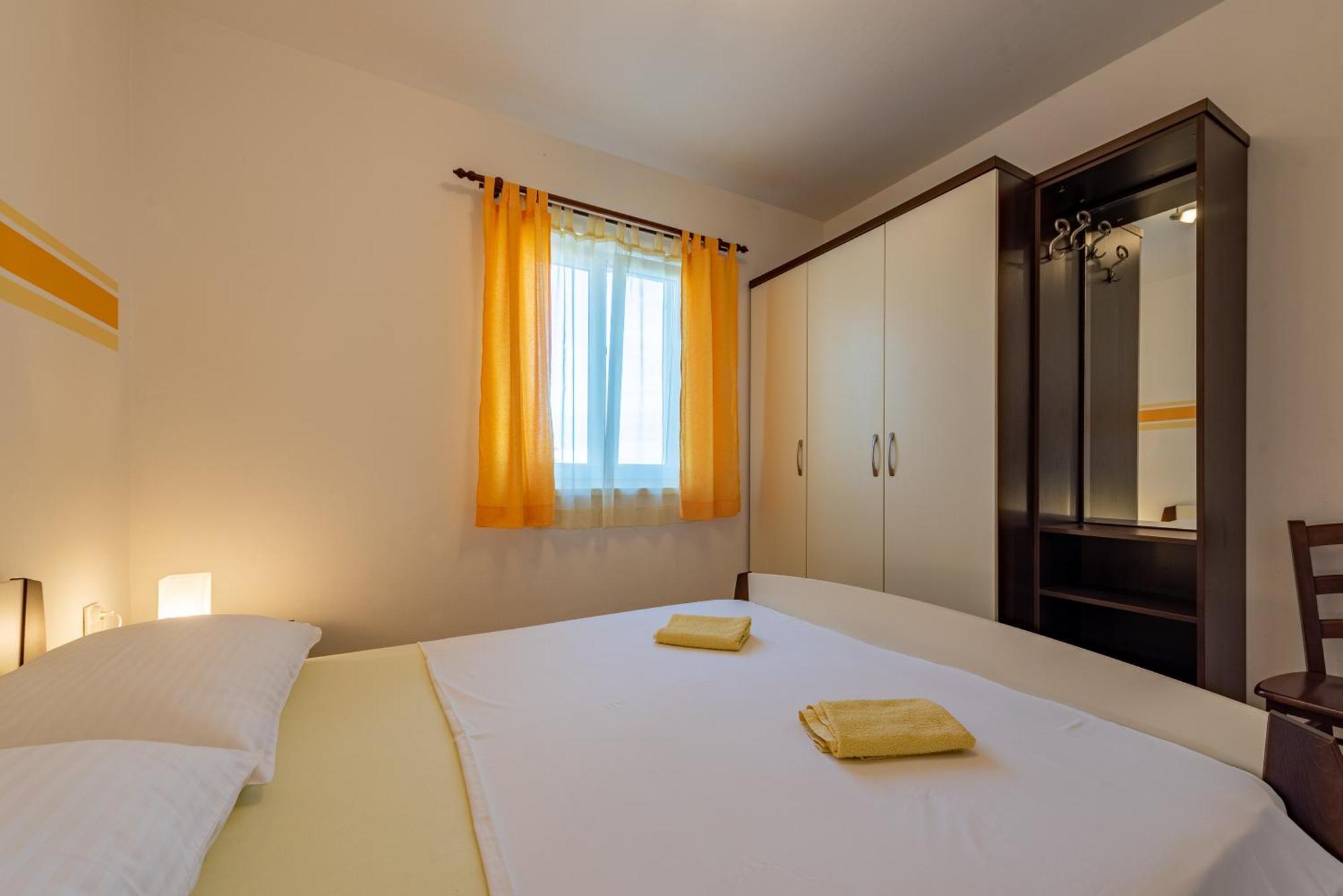 Haus Toni Apartment Razanac