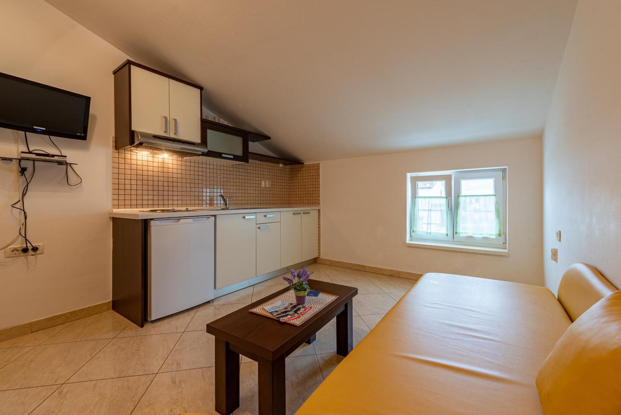 Apartment Haus Toni Razanac