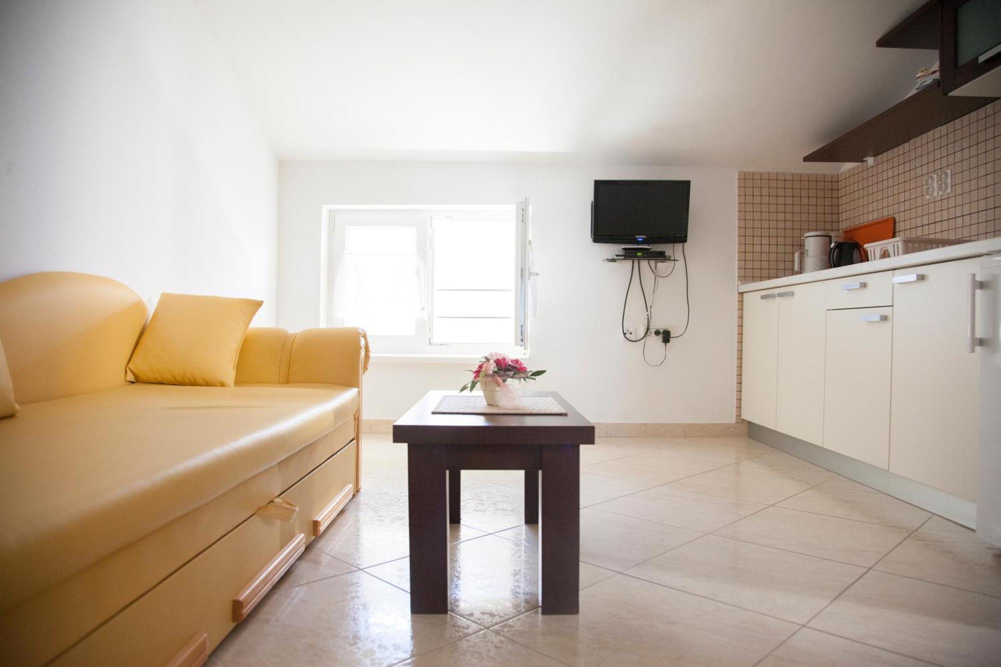 Apartment Haus Toni Razanac
